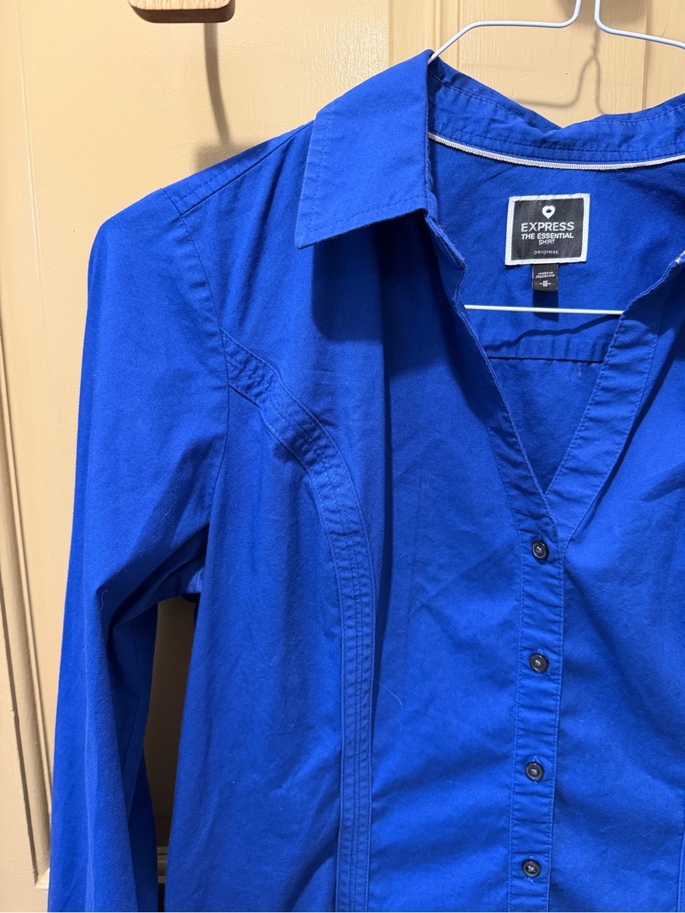 Structured blue Express The Essential button down - Picture 3 of 5